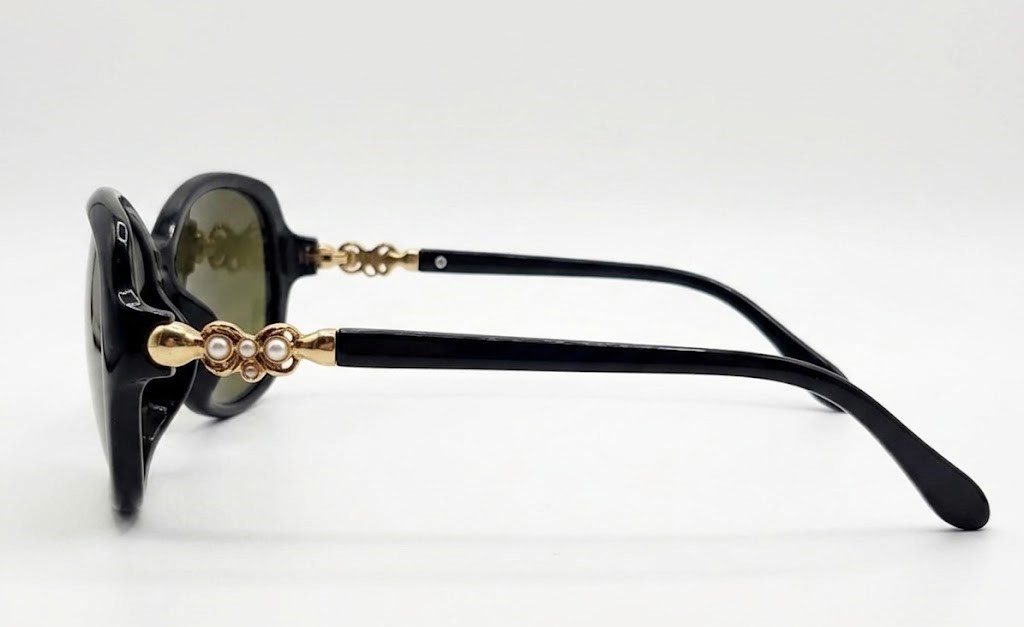 PEARL ELEGANCE SUNGLASSES - Image 3